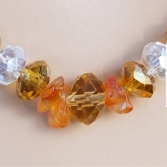 VINTAGE FACETED ORANGE & WHITE CRYSTAL BEAD NECKLACE - Picture 4 of 5